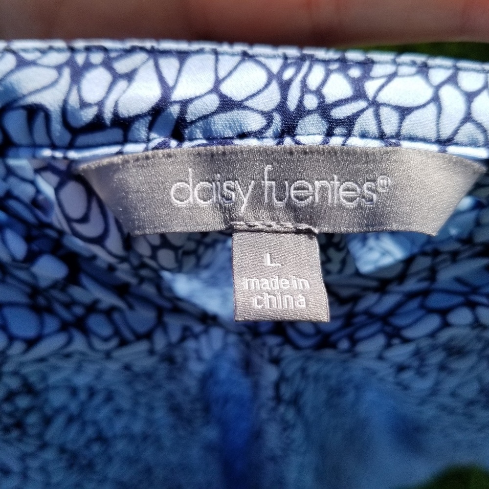 Blue Pebble Pattern Blouse - Picture 2 of 5
